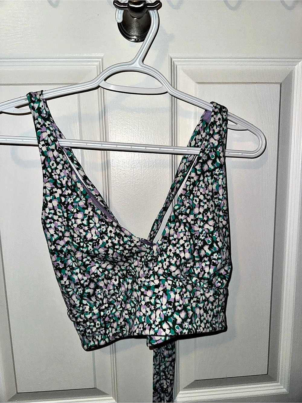 Athleta Plunge sports bra Top Floral Green & Purple Large